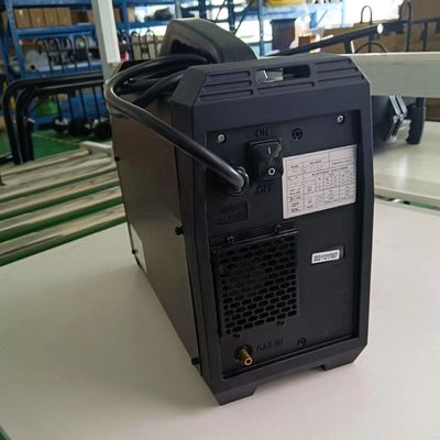 Τάξη μόνωσης F Μηχανή συγκόλλησης με μετατροπέα IGBT LCD 200 Amp για συγκόλληση αερίου IP21S